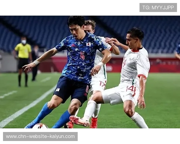 日本对阵加纳,主队通过细腻传控占据优势 日本对阵加纳,主队通过细腻传控占据优势